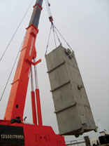 珠海天然氣液化項目冷箱、吸收塔設(shè)備安裝工程